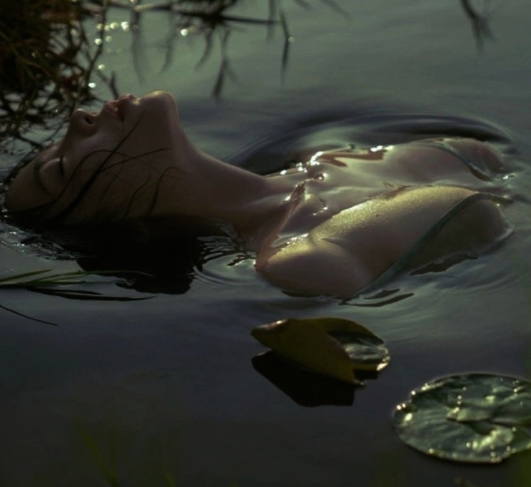 «Женщина в канаве» Джошуа Рекс
